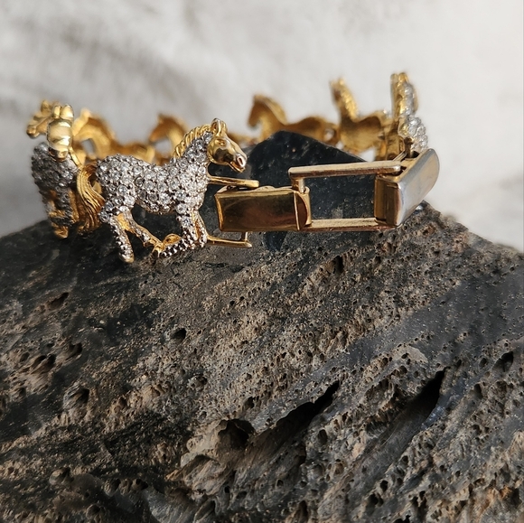 Butler Fifth Avenue Vintage Running Horses Crystal Bracelet - Picture 9 of 14